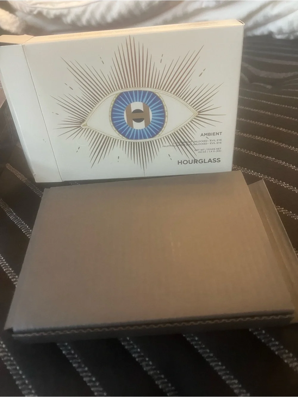 Hourglass Ambient Eye Palette — White, Gold & Blue Artwork
